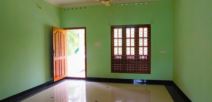 3000SQFT Kerala Home in 17 Cent for Sale at Karunagapally