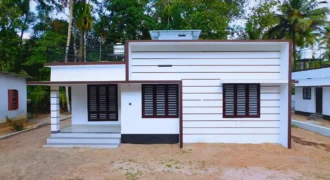 Cute 2 bhk house for sale in mavelikara – 7.5 Cent land