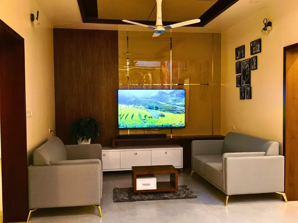 modern living area 4bhk